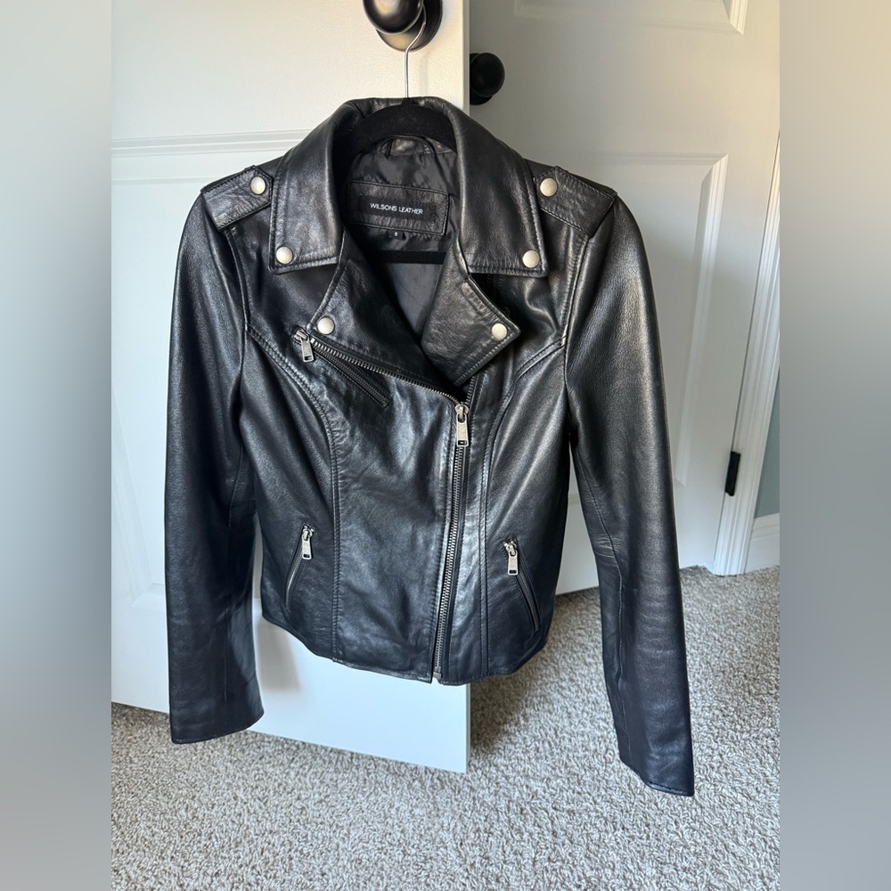 Wilsons Leather Sleek Black Jacket - Picture 14 of 16